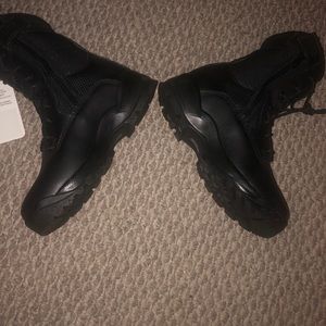 5.11 boots size 10